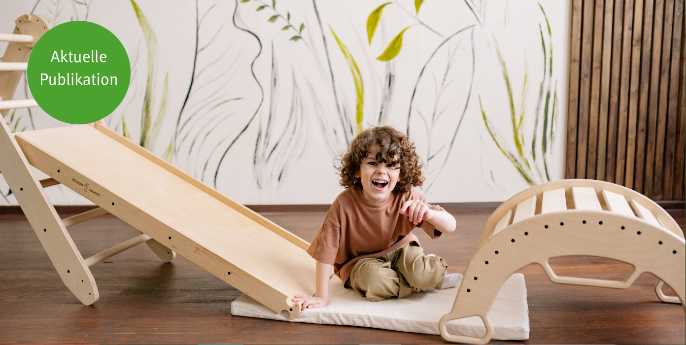 Unfallversicherung in der Kita: Neue Broschüre bringt Klarheit